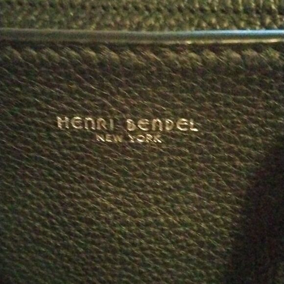 Henri Bendel   - Picture 2 of 13